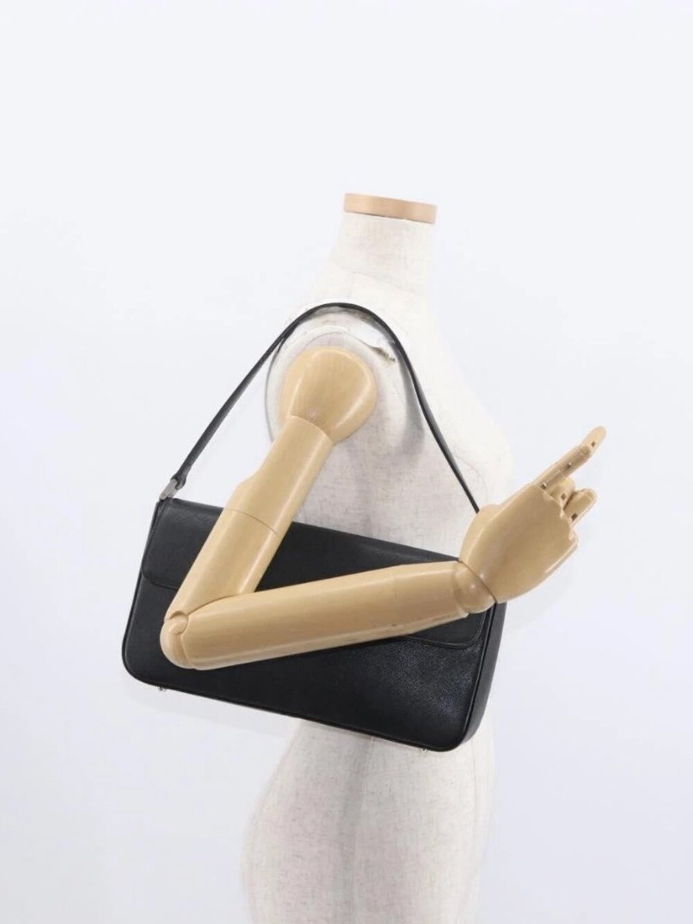 BURBERRY Shoulder Bag Leather Black Gold Auth BA9035 - Picture 15 of 16